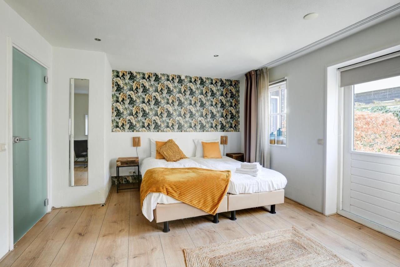 De Loohoeve Hotel *
